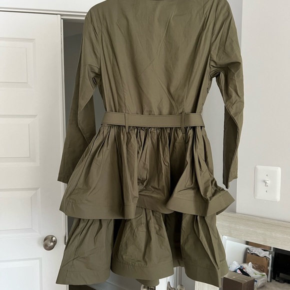 Cute flirty dress just in time for the summer! Army green in color size small. - Picture 3 of 5